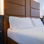 London Hotel